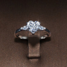 Load image into Gallery viewer, GRA Certificate Romantic Heart Cut 925 Silver Vvs D Color 3CT Moissanite Ring